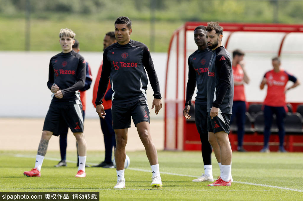 曼联铁卫马奎尔周薪高达19万英镑，他在英超的年薪是多少？